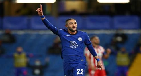 تقارير: تشيلسي يسعى للتخلص من زياش في صفقة تبادلية